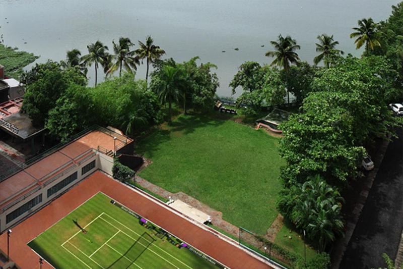 Riviera Suites Kochi Exterior photo