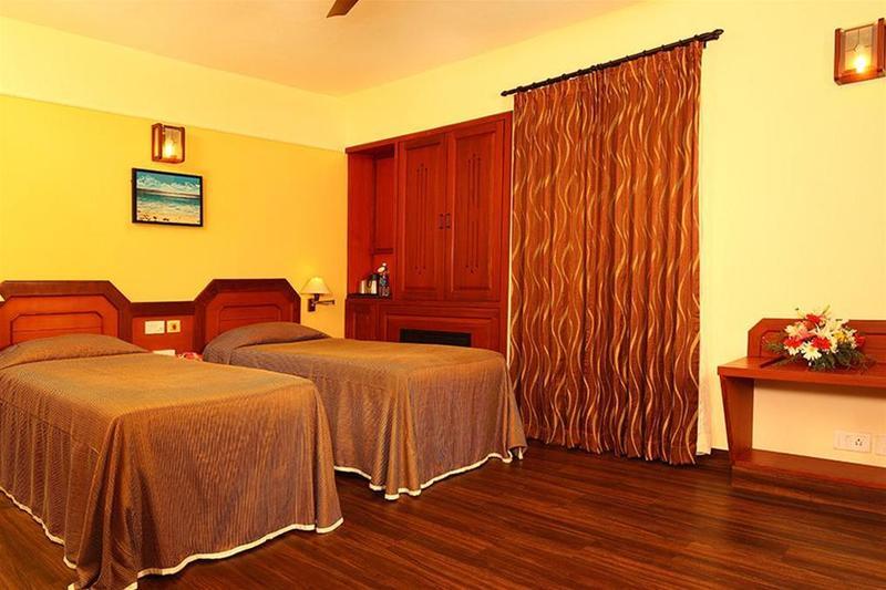 Riviera Suites Kochi Exterior photo