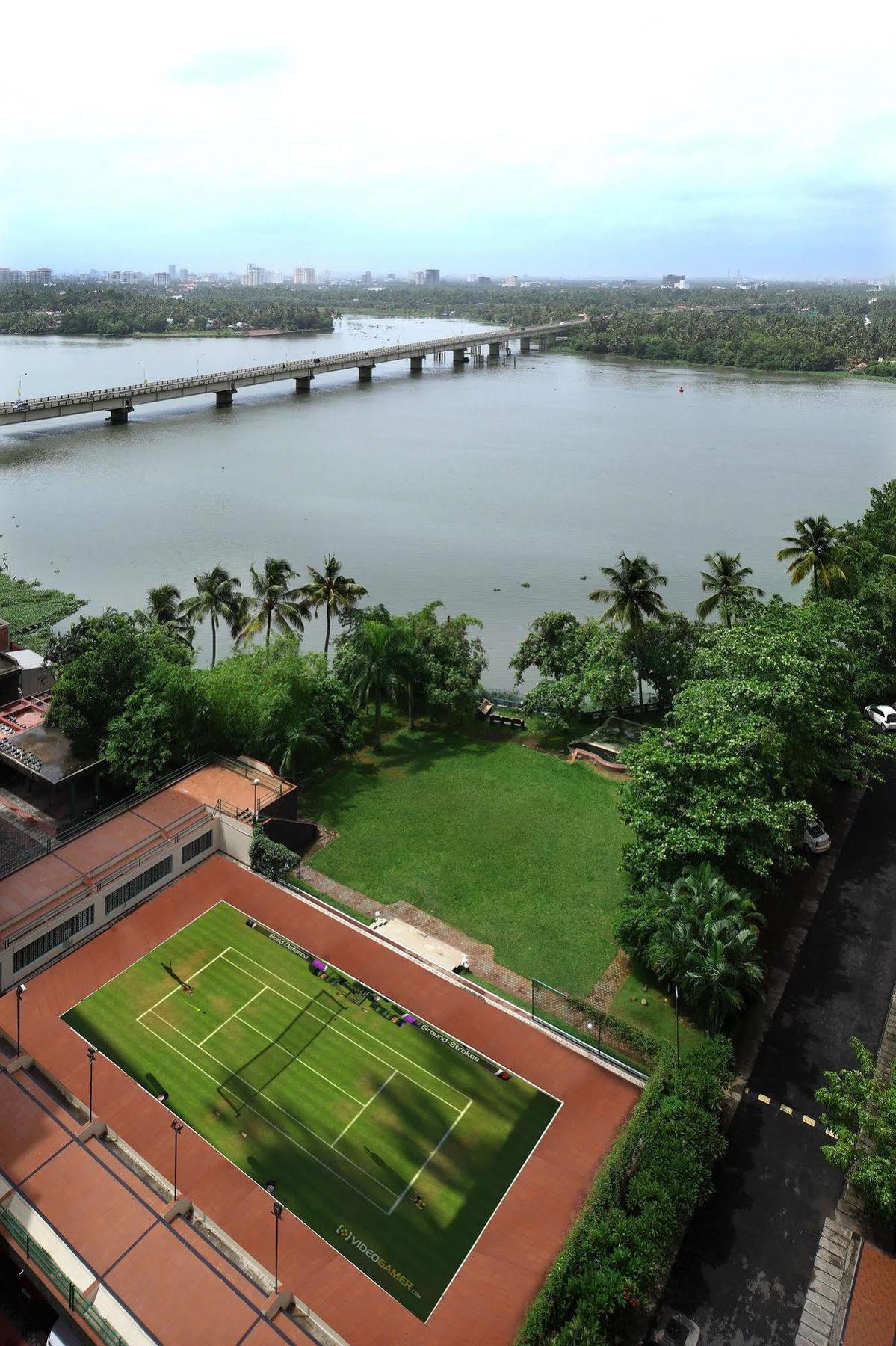 Riviera Suites Kochi Exterior photo